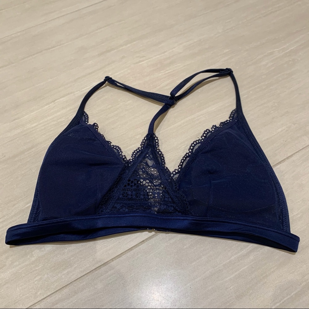 Navy Blue Lacey T Back Bra Tag Missing but is a Size Small - Picture 3 of 7